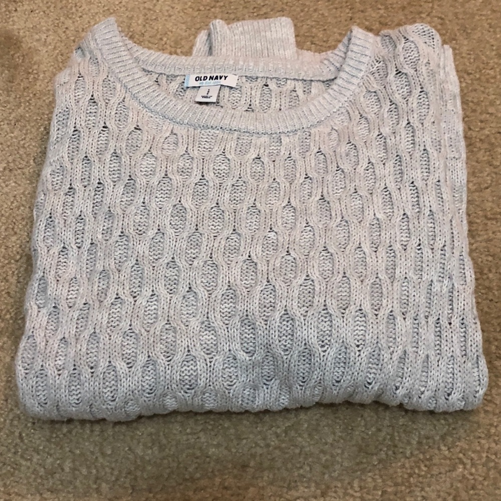 Old Navy gray sweater